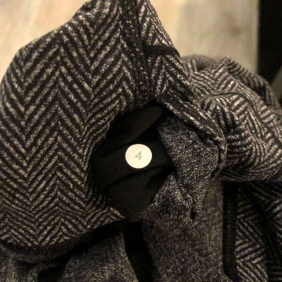 Lululemon High Times - Picture 9 of 9